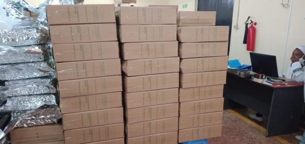 Go Africa® Raw Macadamia Nuts (Vacuum sealed foiled) 11.34kg / 25lbs (Sold Per MT) - Image 2